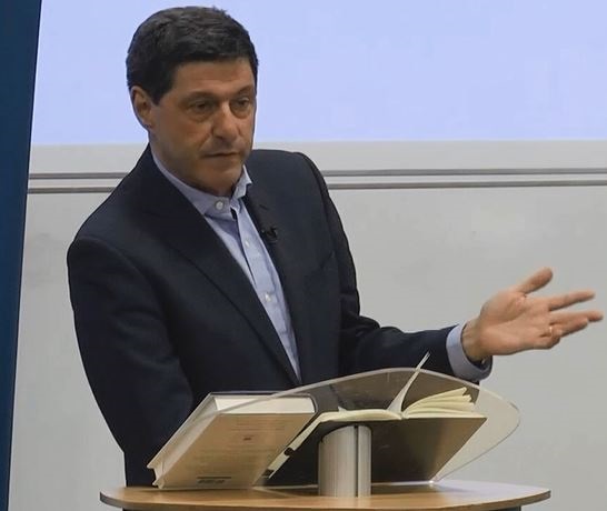 Bite-Sized Lecture: If Only They Didn’t Speak English: Notes from Trumps America